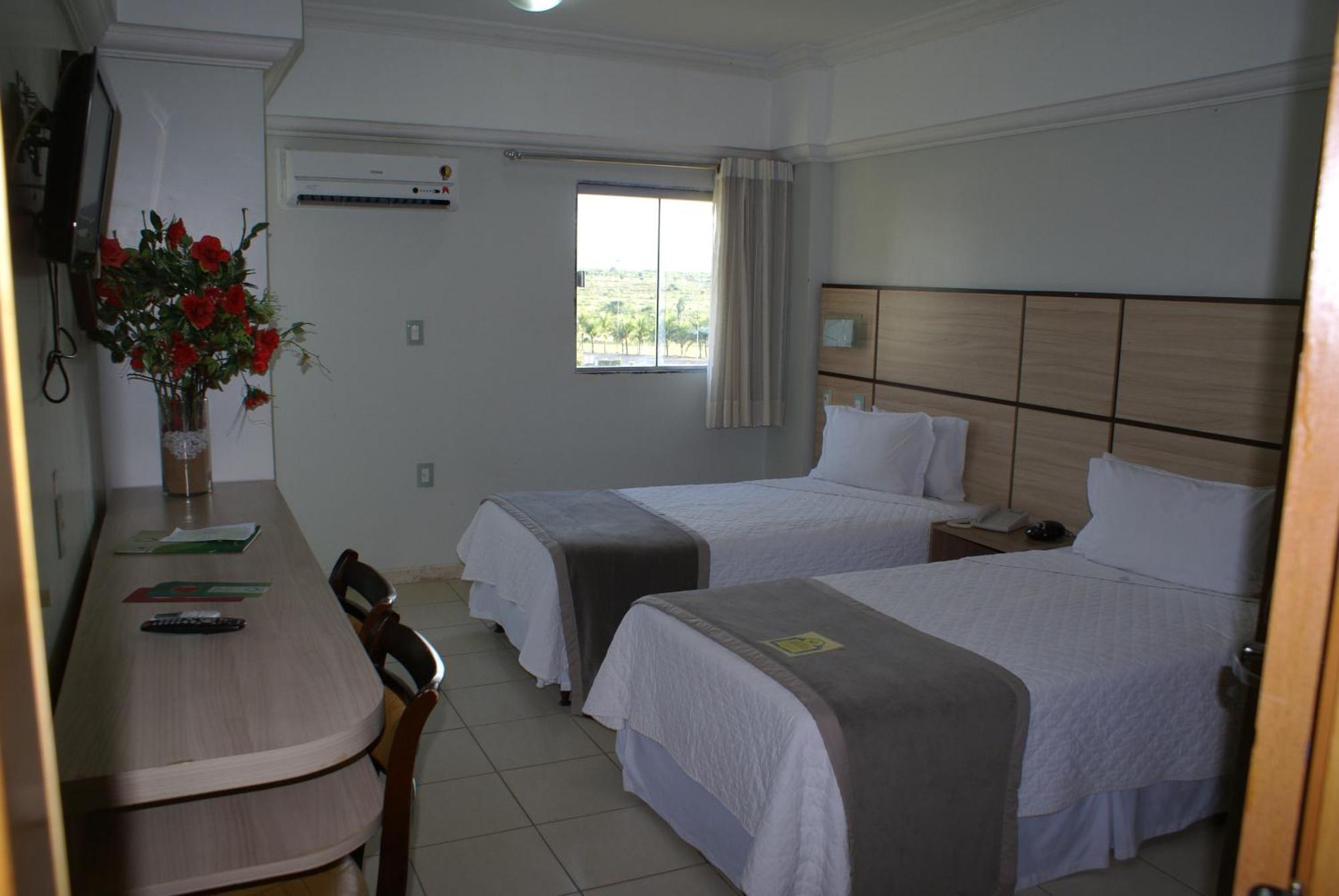 Verdes Vales Lazer Hotel 주아제이루두노르치 외부 사진